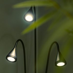 Apresentamos a Luminária LED de Jardim WEDI da Nordecor, projetada para integrar-se harmoniosamente ao seu jardim. Com uma temperatura de cor de 3.000K e abertura de 60°, a WEDI oferece uma iluminação suave e acolhedora, perfeita para realçar a beleza natural do seu espaço ao ar livre