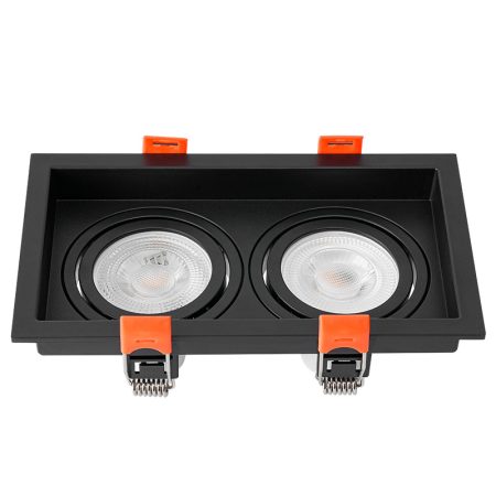 O Spot de Embutir LOYO Duplo, compatível com lâmpadas MR16 e soquetes GU10, oferece iluminação direcional em dois pontos, ideal para destacar áreas específicas com eficiência. Seu design embutido garante um visual limpo e moderno, sendo uma escolha versátil para projetos residenciais ou comerciais que buscam funcionalidade com acabamento sofisticado.