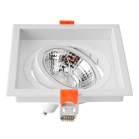 O Spot de Embutir LOYO, compatível com lâmpadas AR70 e soquete GU10, é ideal para iluminação focal com acabamento discreto. Seu design embutido proporciona uma instalação limpa, valorizando o ambiente com luz direcionada e precisa. Perfeito para destacar objetos ou áreas específicas em projetos residenciais ou comerciais com sofisticação e eficiência.