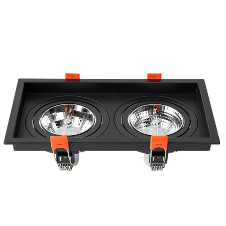 O Spot de Embutir LOYO, compatível com lâmpadas AR70 e soquete GU10, é ideal para iluminação focal com acabamento discreto. Seu design embutido proporciona uma instalação limpa, valorizando o ambiente com luz direcionada e precisa. Perfeito para destacar objetos ou áreas específicas em projetos residenciais ou comerciais com sofisticação e eficiência.