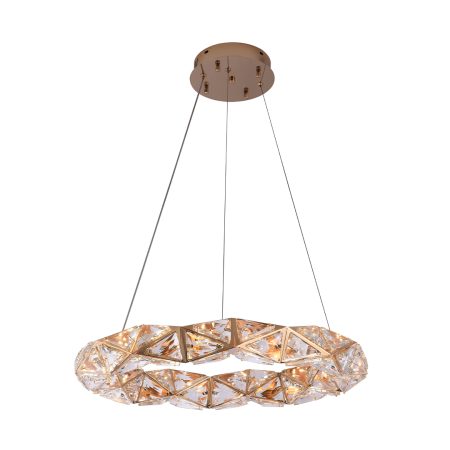 O Pendente LED KAZY é uma obra-prima de design, meticulosamente concebido para elevar o ambiente com sua presença luminosa e decorativa. Este elegante pendente, disponível em diâmetros de 53cm e 80cm, ostenta um acabamento em ouro brilho que harmoniza perfeitamente com o cristal delicadamente cortado, capturando e refletindo a luz para criar um efeito visual deslumbrante. Sua silhueta contemporânea e a nobreza dos materiais transformam-no em um ícone de luxo e sofisticação, ideal para espaços que buscam combinar o alto padrão estético com a funcionalidade da iluminação moderna.