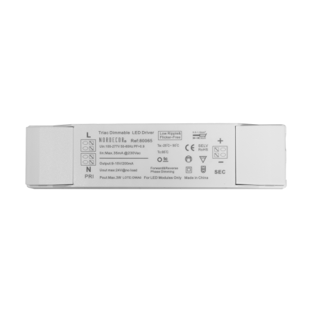 O Driver para Downlight LED Powerlux dimerizável com tecnologia TRIAC permite o controle preciso da intensidade luminosa, garantindo compatibilidade com sistemas de dimerização convencionais. Proporciona estabilidade no funcionamento, maior eficiência energética e desempenho confiável para aplicações em iluminação LED.